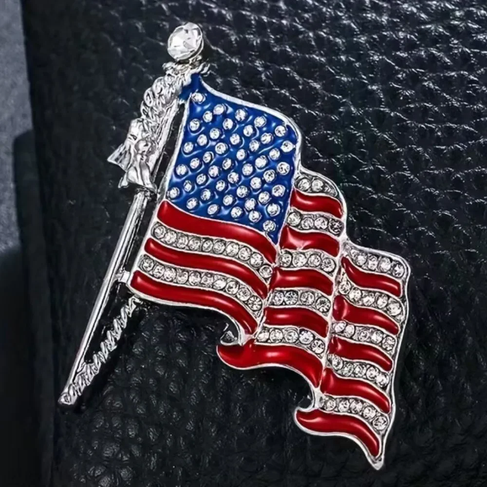 NWT Waving American Flag Brooch Rhinestone & Enamel Lapel Scarf Hat Pin
